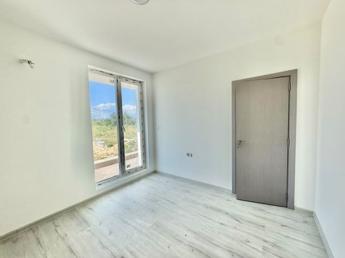 Image No.5-1 Bed Property for sale