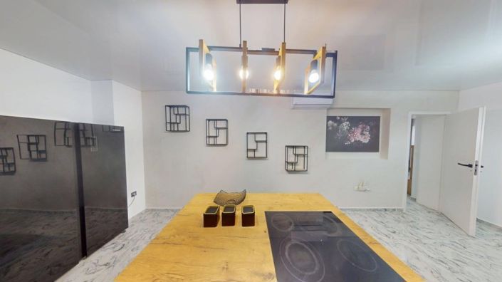 Image No.4-2 Bed Property for sale