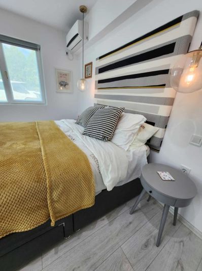 Image No.5-2 Bed Property for sale