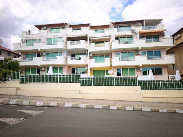 Image No.4-2 Bed Property for sale
