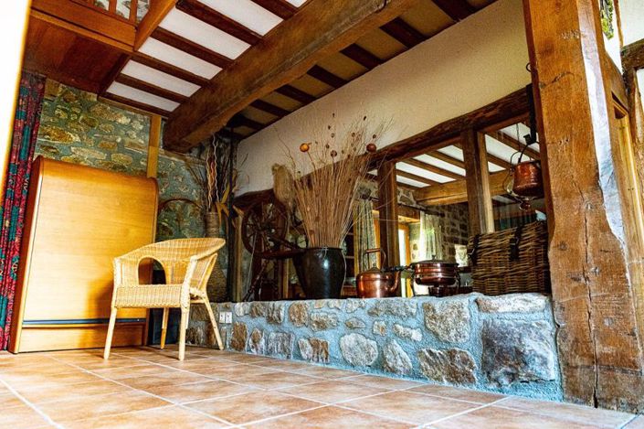 Image No.20-13 Bed House for sale