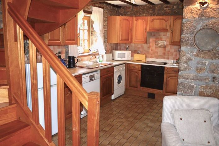 Image No.43-13 Bed House for sale