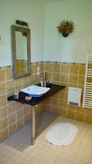 Image No.83-13 Bed House for sale