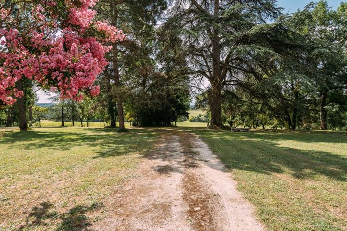 Image No.30-9 Bed Country House for sale