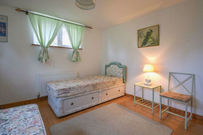 Image No.34-9 Bed House for sale