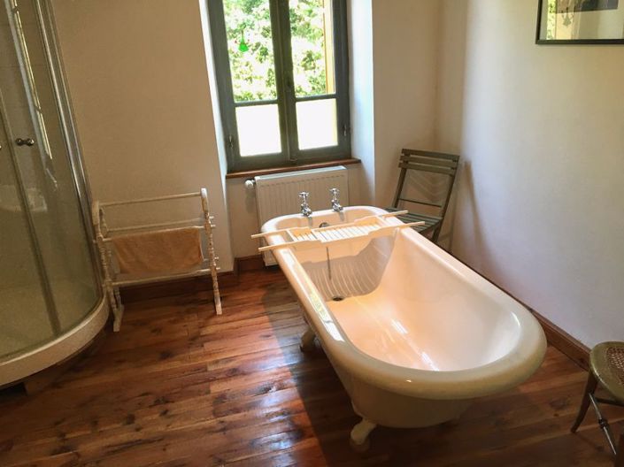 Image No.18-4 Bed House for sale