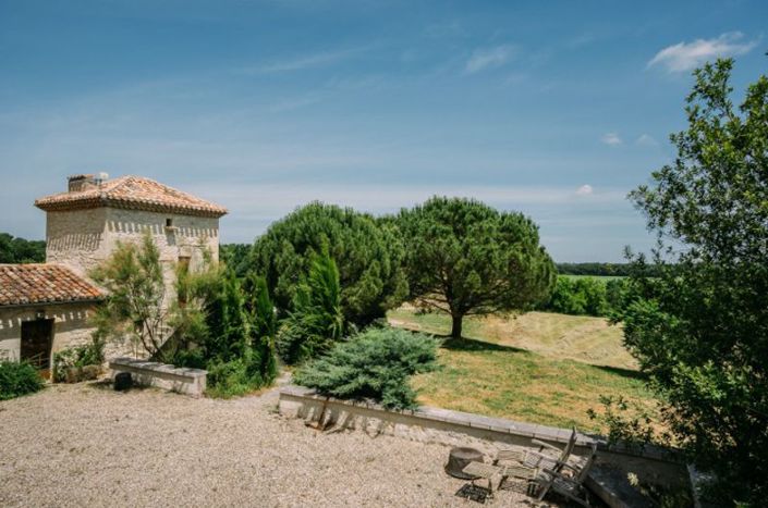 Image No.23-5 Bed House for sale