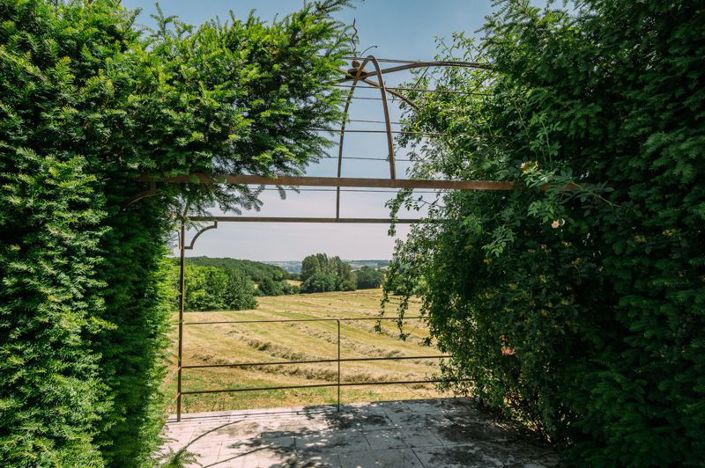 Image No.28-5 Bed House for sale