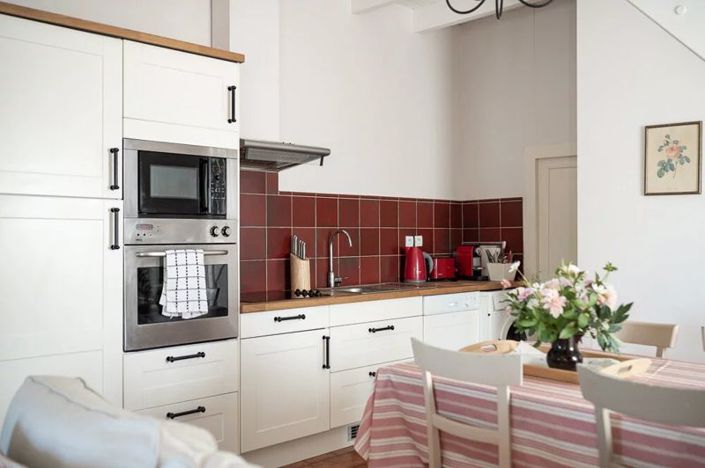 Image No.12-7 Bed House for sale