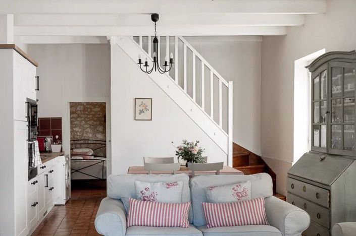 Image No.15-7 Bed House for sale