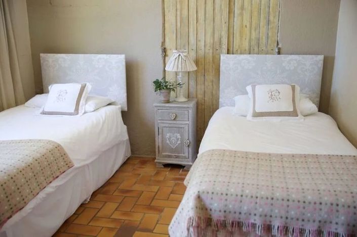 Image No.17-7 Bed House for sale