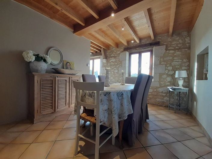 Image No.6-7 Bed House for sale