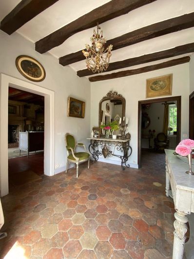 Image No.21-12 Bed House for sale