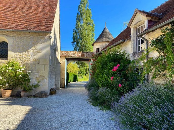 Image No.1-Maison de 12 chambres à vendre à Luçay-le-Mâle
