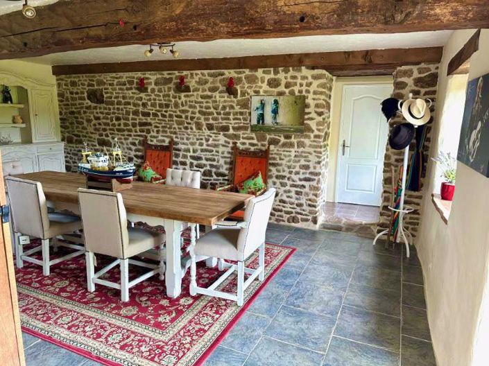 Image No.8-3 Bed House for sale