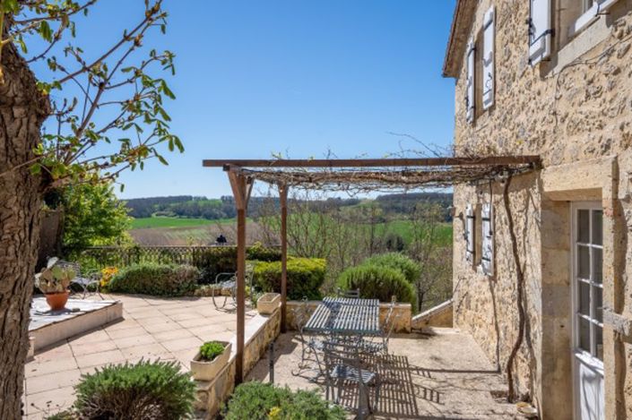 Image No.3-4 Bed House for sale