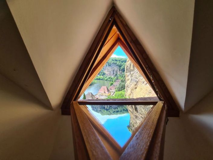 Image No.15-3 Bed House for sale