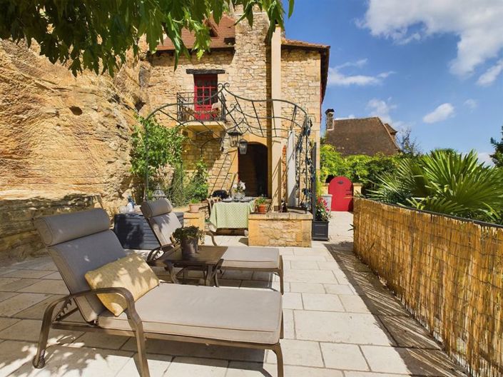 Image No.17-3 Bed House for sale