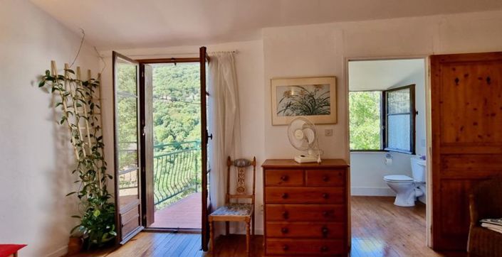 Image No.15-7 Bed House for sale