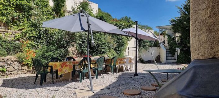 Image No.24-7 Bed House for sale