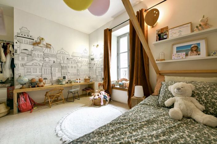 Image No.12-4 Bed Townhouse for sale