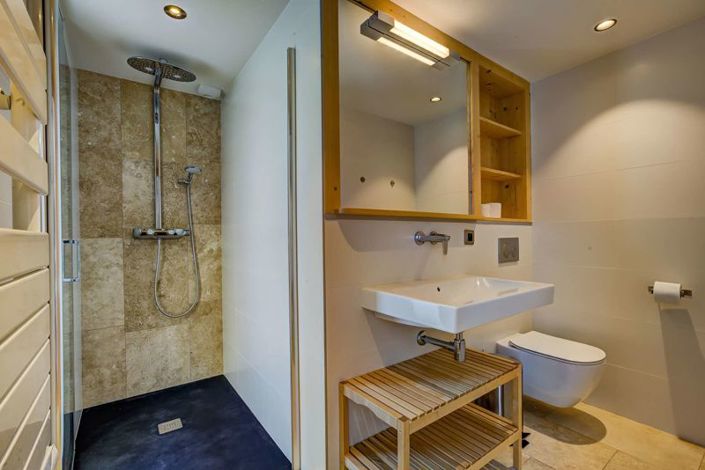 Image No.14-4 Bed Chalet for sale