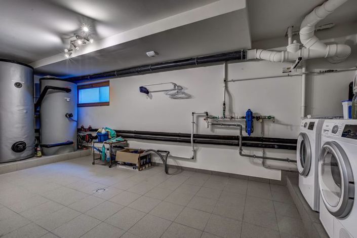 Image No.26-4 Bed Chalet for sale