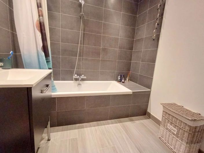 Image No.12-5 Bed Country House for sale