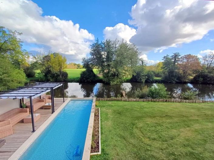 Image No.15-5 Bed Country House for sale