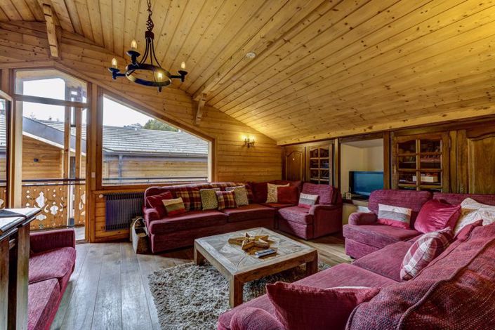 Image No.10-7 Bed Chalet for sale