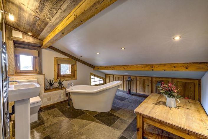 Image No.14-7 Bed Chalet for sale