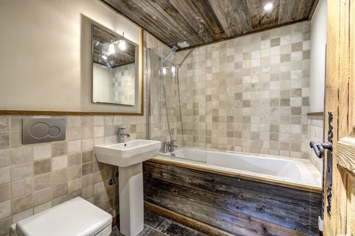 Image No.22-7 Bed Chalet for sale