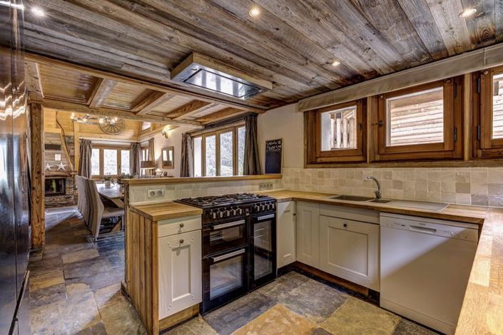 Image No.7-7 Bed Chalet for sale