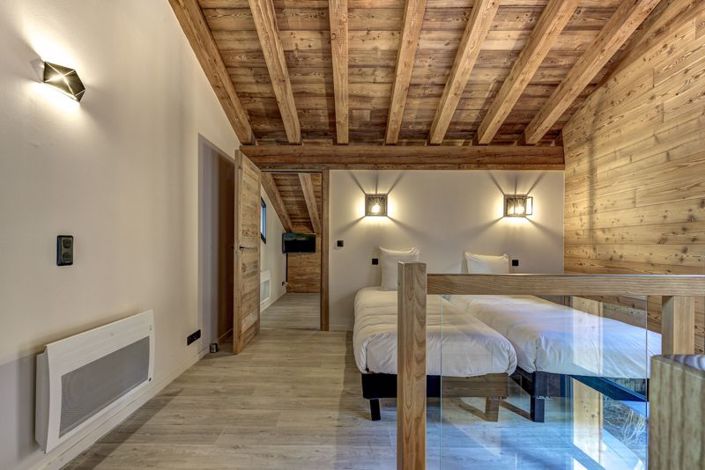 Image No.16-4 Bed Chalet for sale