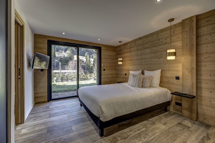 Image No.23-4 Bed Chalet for sale