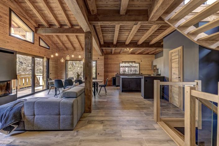 Image No.6-4 Bed Chalet for sale