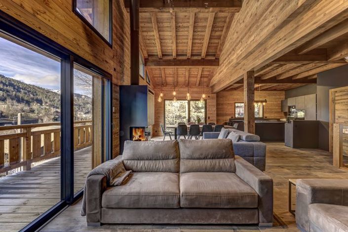 Image No.7-4 Bed Chalet for sale