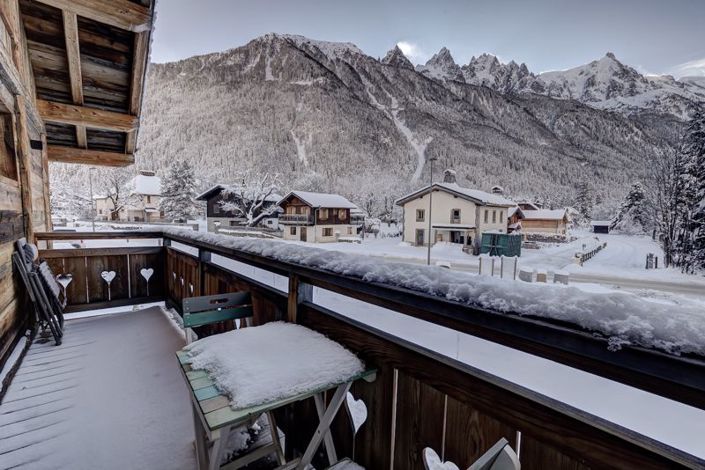 Image No.12-4 Bed Chalet for sale