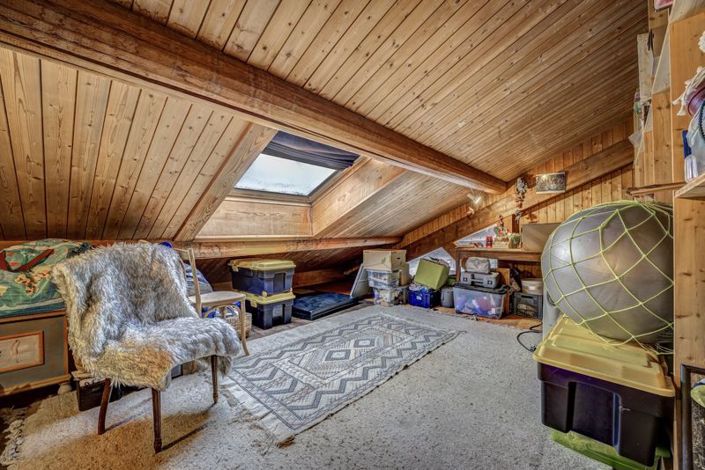 Image No.9-2 Bed House for sale