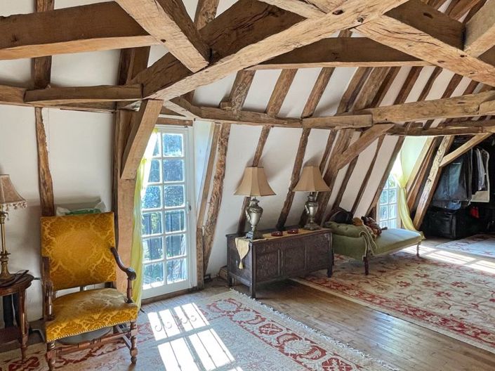 Image No.10-6 Bed House for sale