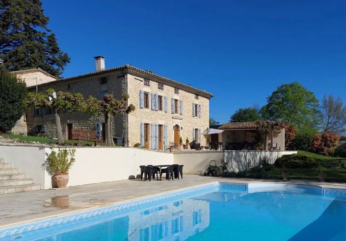Image No.1-5 Bed Country House for sale