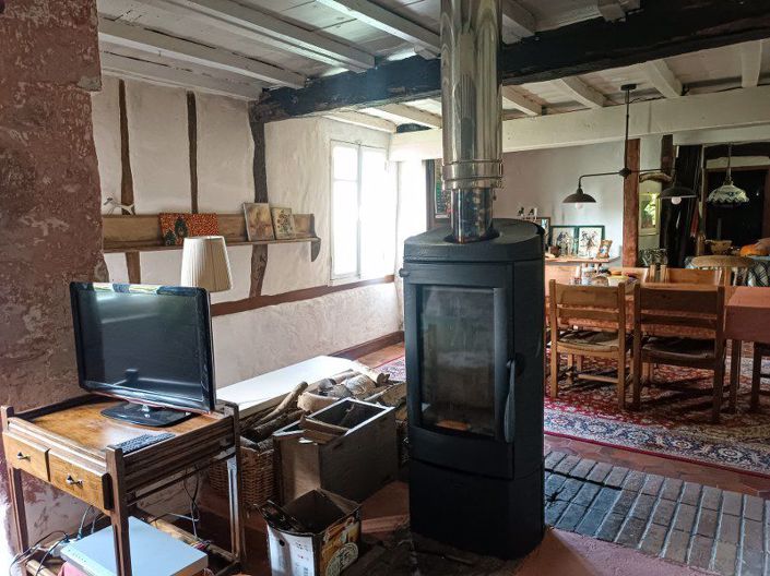 Image No.10-3 Bed House for sale