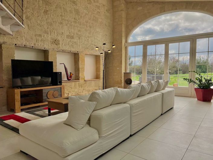 Image No.1-3 Bed House for sale