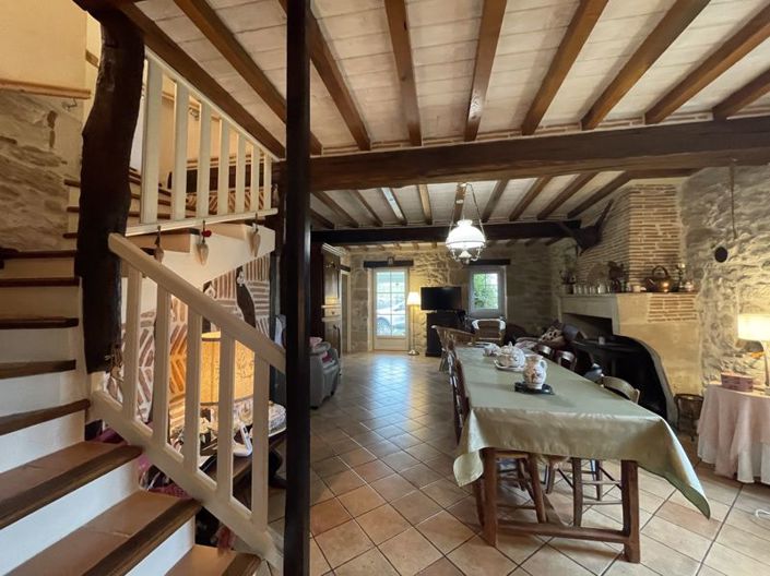 Image No.7-5 Bed House for sale