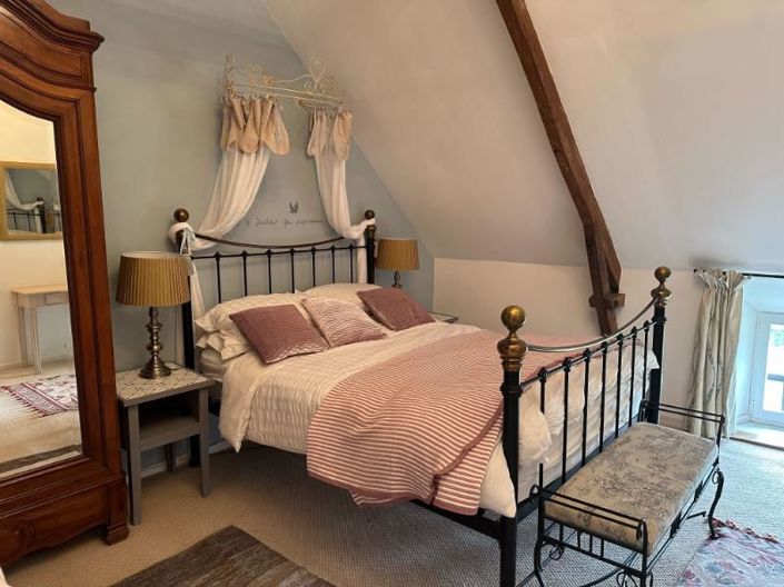 Image No.22-5 Bed House for sale