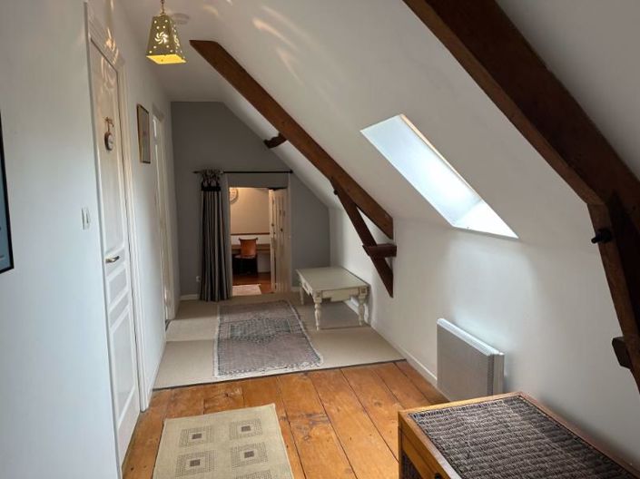 Image No.24-5 Bed House for sale