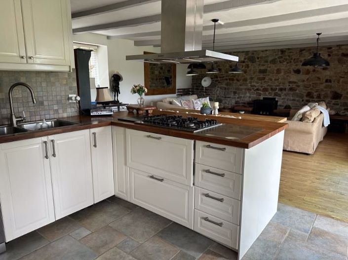 Image No.3-5 Bed House for sale