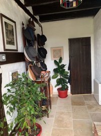 entry-with-door-to-laundry