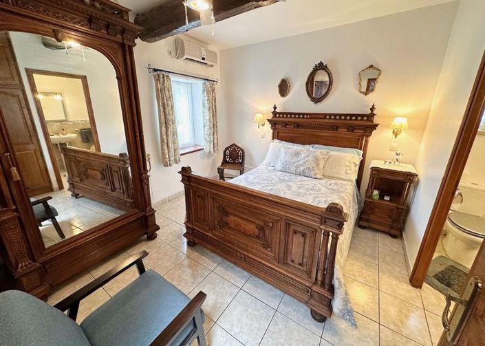 Image No.12-4 Bed Property for sale