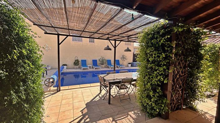 Image No.22-4 Bed Property for sale